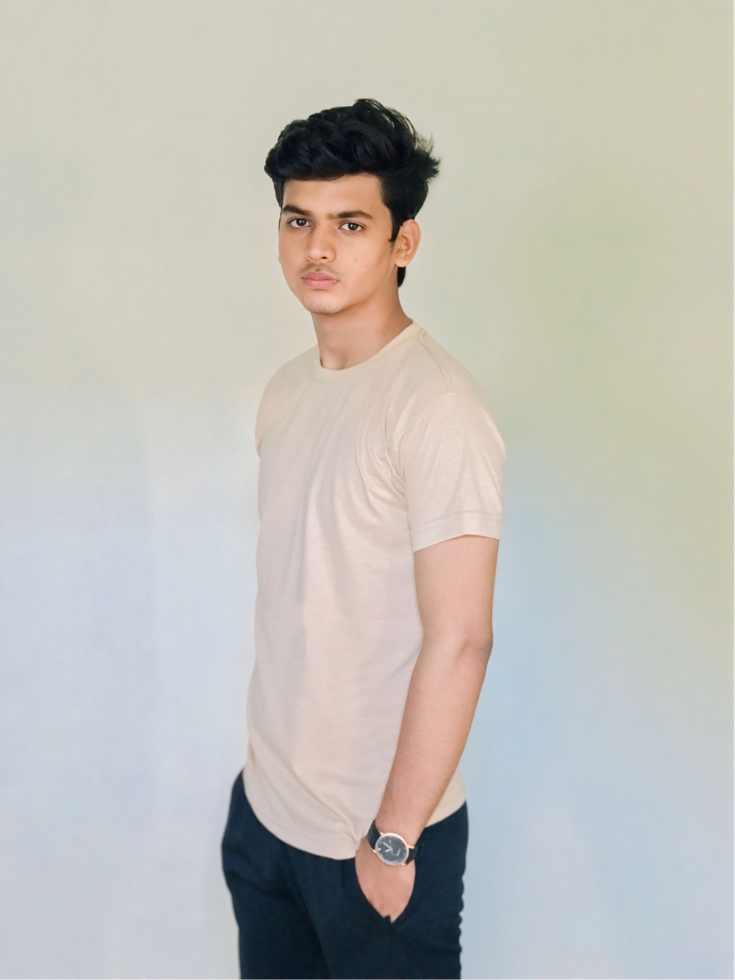 Classic Beige T-Shirt for Everyday Comfort